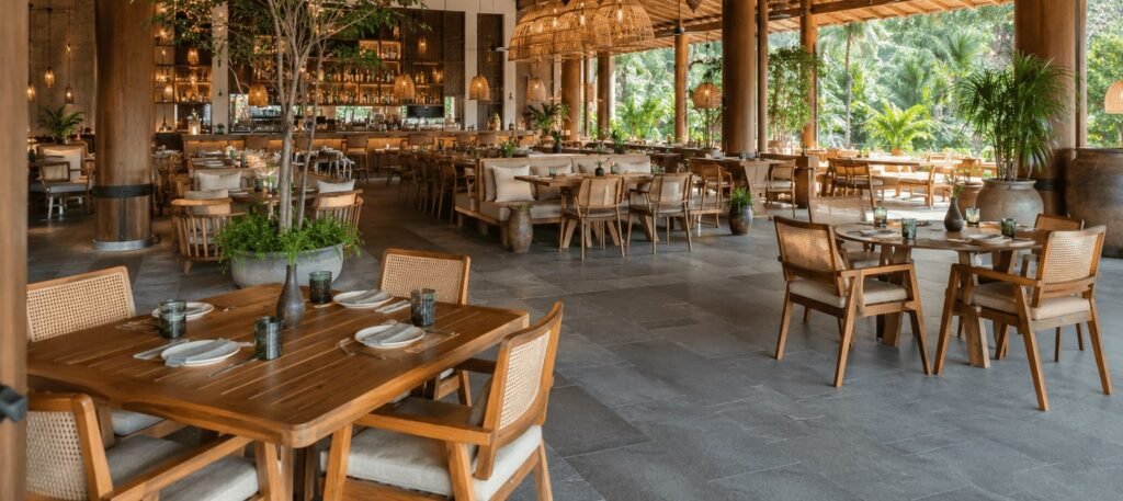 kursi dan meja makan trembesi untuk resort dan hunian
